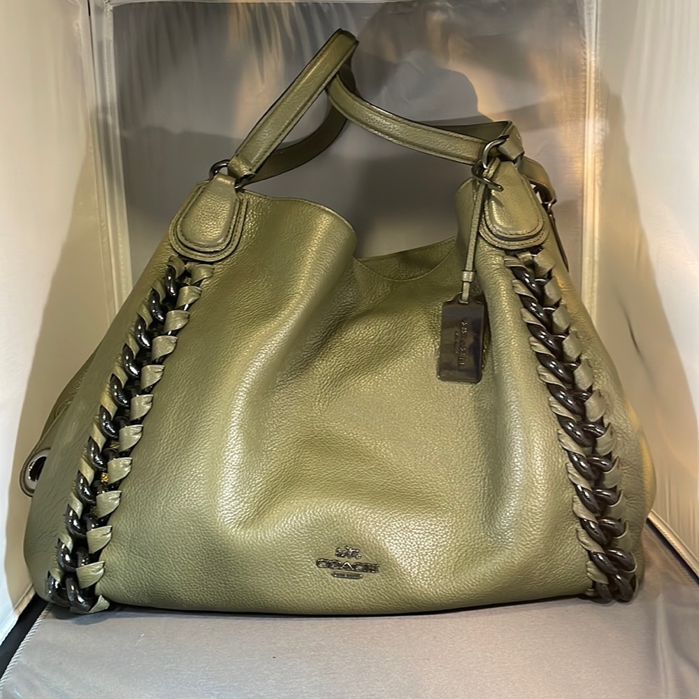 Coach purse. Excellent condition. Olive green